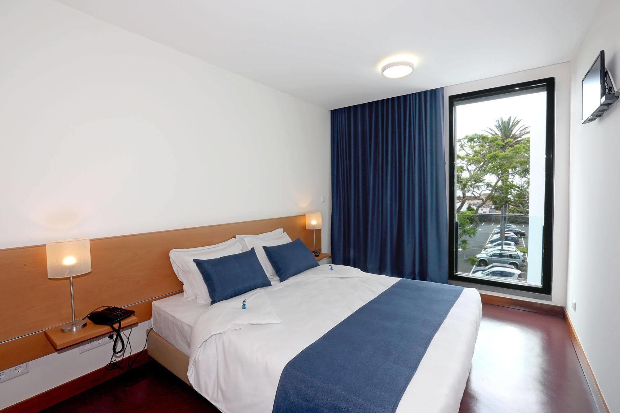 Room & Go By Lince Ponta Delgada  Exterior photo